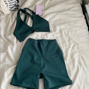 CROPSHOP BOUTIQUE WORKOUT SHORT AND CROP SET